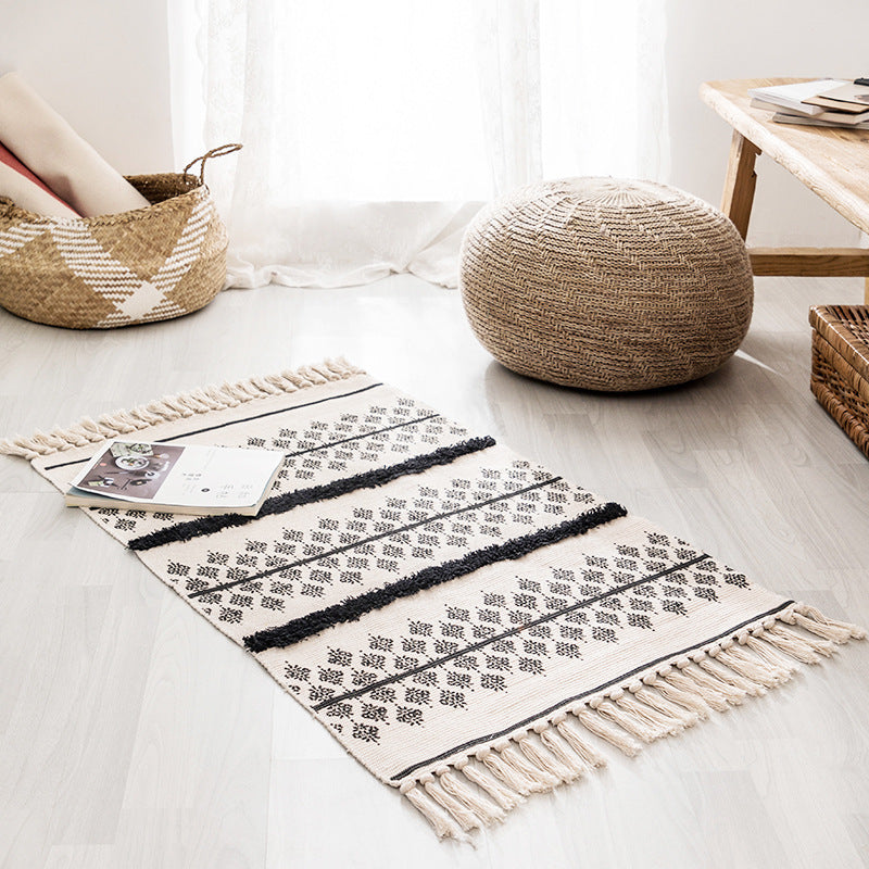 Tapis Vintage Bordé Coton et Bande de lin │ Élégance et Style pour Votre Intérieur