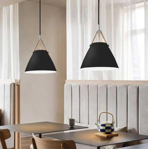 Lustre Nordique en Fer │ Design Créatif et Ambiance Chaleureuse