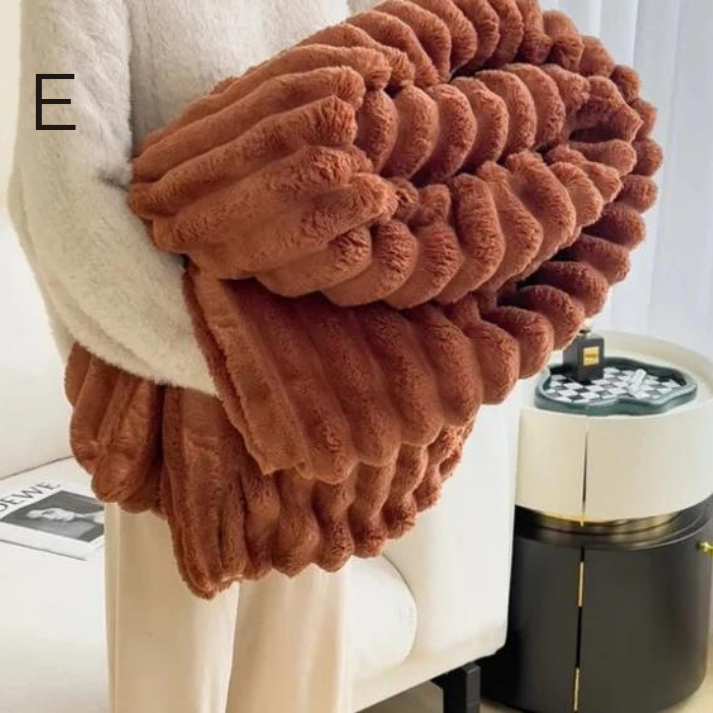 Couverture de Prestige │ Douceur Somptueuse et Raffinement Minimaliste pour Toute la Maison