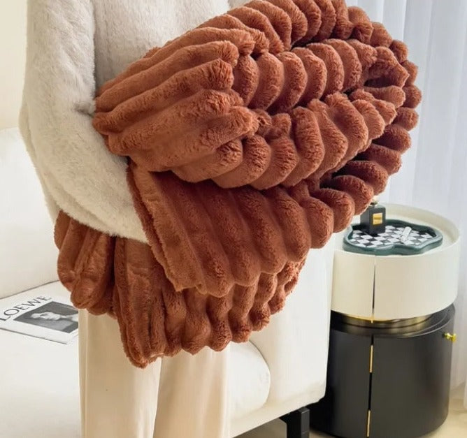 Couverture de Prestige │ Douceur Somptueuse et Raffinement Minimaliste pour Toute la Maison