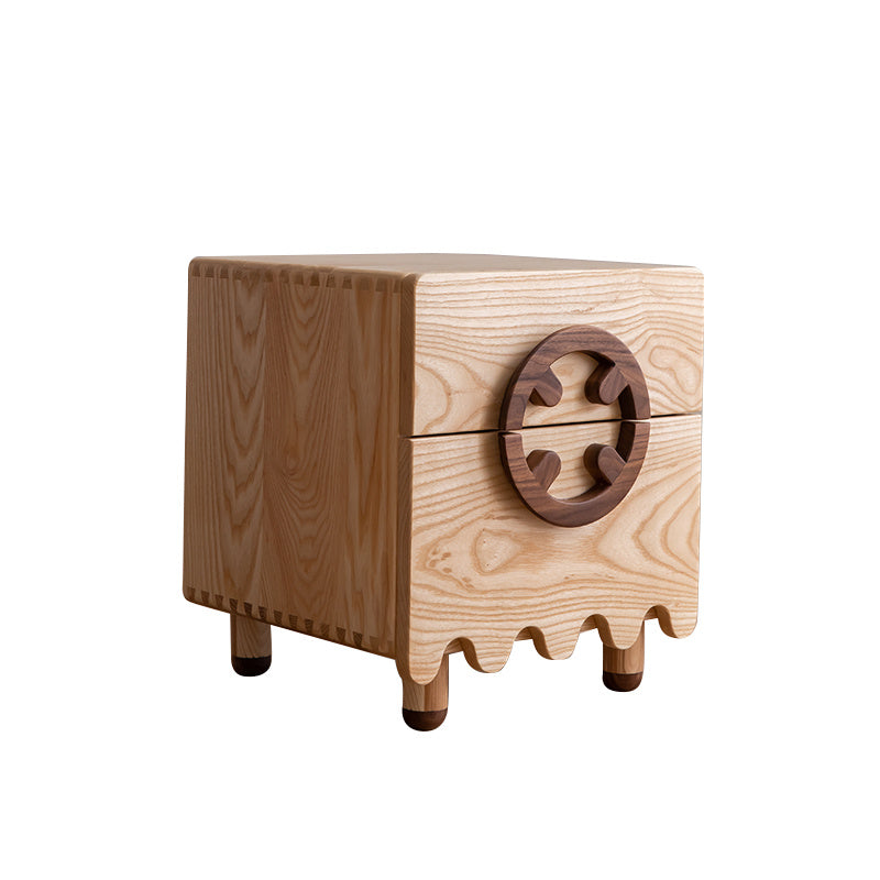 Commode Minimaliste en Bois de Frêne │ Trois Tiroirs avec Fermeture