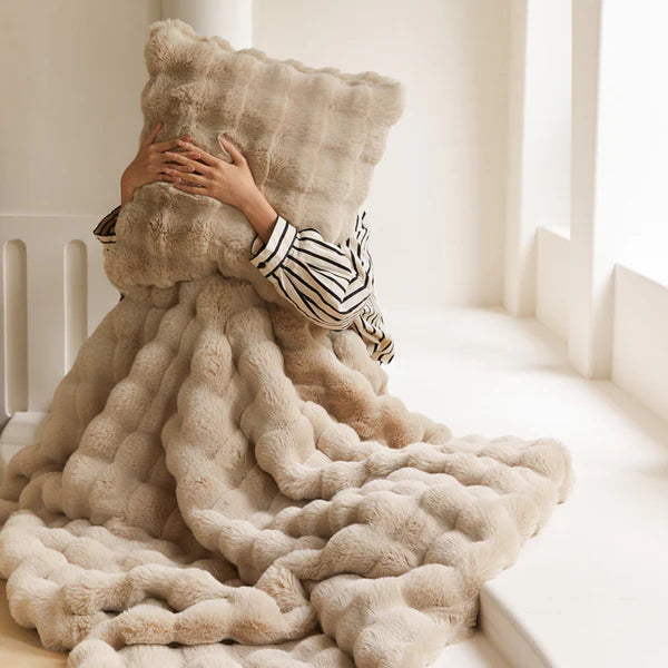 Plaid en Duvet de Lapin │ Chaleur et Confort Élégant pour Votre Espace