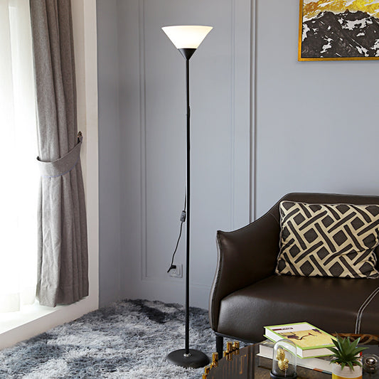 Lampadaire Minimaliste en Fer │ Éclairage Élégant pour Salon ou Chambre