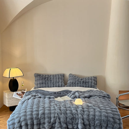 Plaid en Imitation de Fourrure de Lapin │ Luxe et Polyvalence pour Toute l'Année