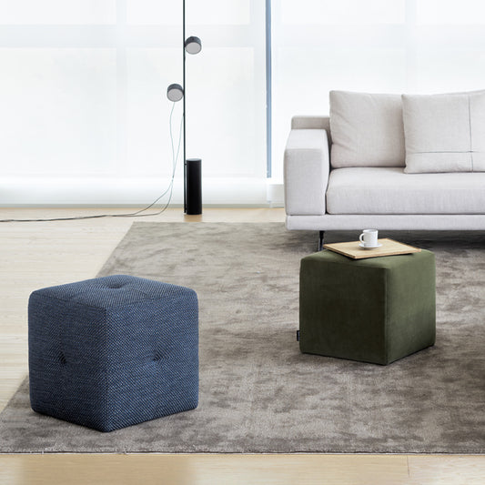 Chambre Simple │ Canapé Tabouret Carré │ Design Minimaliste et Confort