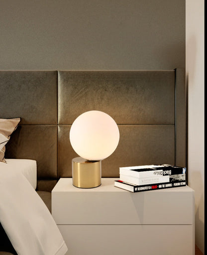 Lampe de Table Européenne Élégante │ Support Métal │ pour Chambre à Coucher ou Salon