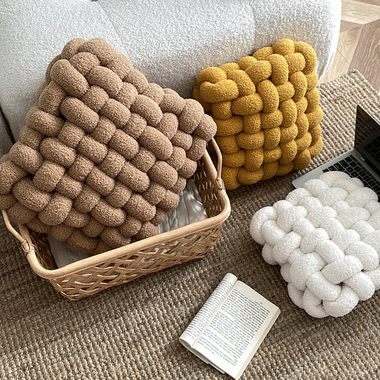 Coussin Scandinave en Peluche | Confort Douillet et Style Moderne