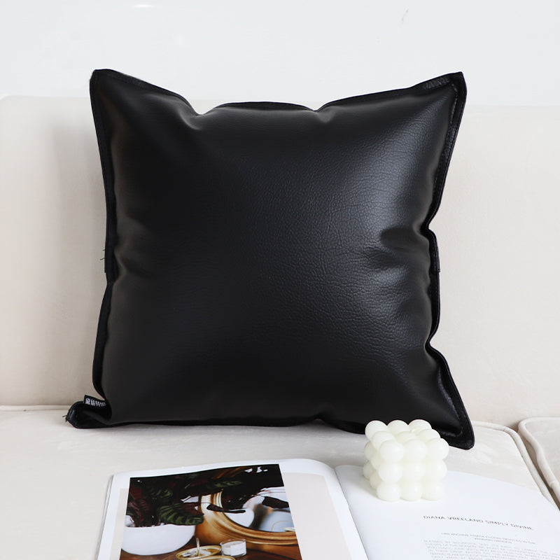 Coussin à Damier Noir et Blanc │ Élégance Moderne pour Votre Salon