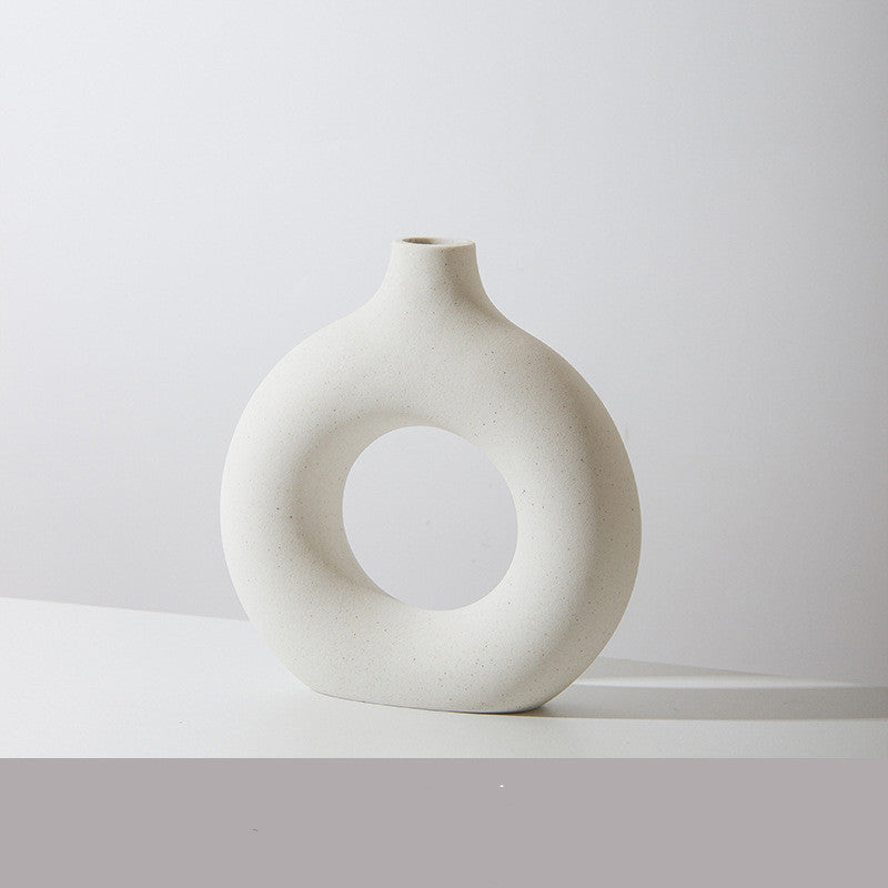 Vase à Biscuit Suspendu en Porcelaine │ Élégance Moderne Givrée