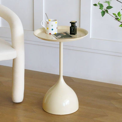 Table d'Appoint Simple Nordique │ Élégance Minimaliste pour Petit Appartement