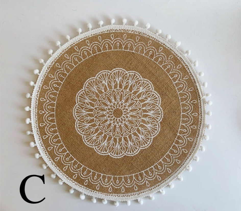 Ensemble de Sous-Verres Tissés Style Ins Nordique │ Accessoire Élégant pour la Table du Salon