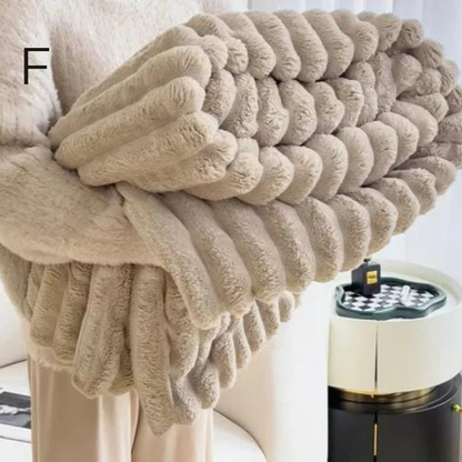 Couverture de Prestige  │ Douceur Somptueuse et Raffinement Minimaliste pour Toute la Maison