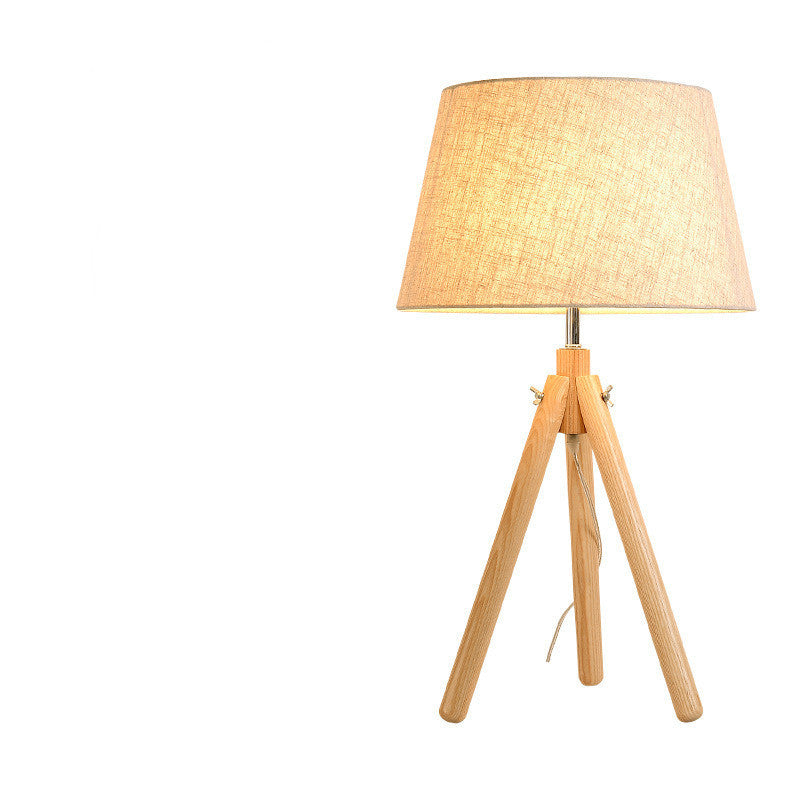 Éclairage Chic et Simple │ Lampe à Tissu et Bois pour Votre Espace de Vie