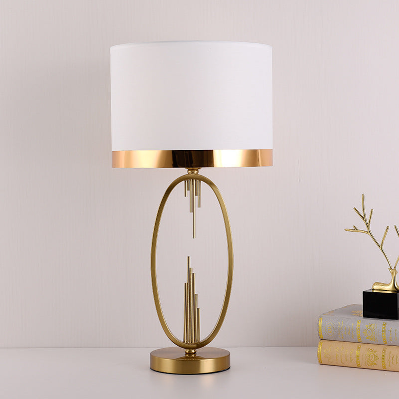 Lampe de Table Post-moderne Américaine │ Luxe et Simplicité pour Votre Intérieur