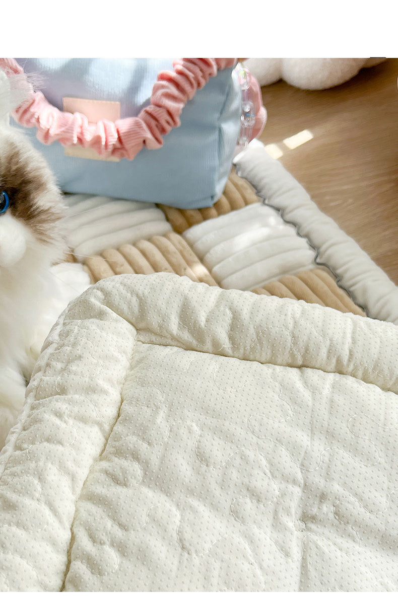 Tapis de Chevet en Peluche Couleur Crème │ Confort et Douceur pour Votre Intérieur