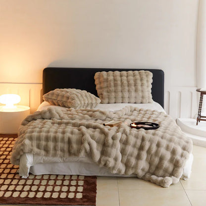 Plaid en Duvet de Lapin │ Chaleur et Confort Élégant pour Votre Espace