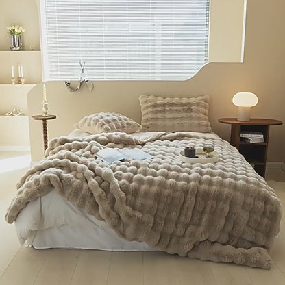 Plaid en Duvet de Lapin │ Chaleur et Confort Élégant pour Votre Espace